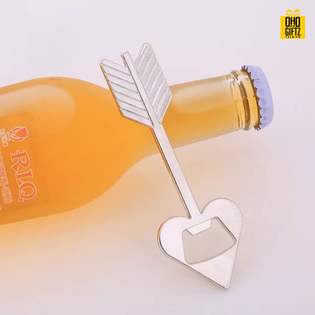 ที่เปิดขวดรูปหัวใจ พิมพ์สติกเกอร์ชื่อฟรี ทำเป็นของพรีเมี่ยม ของชำร่วยงานเเต่งงานได้