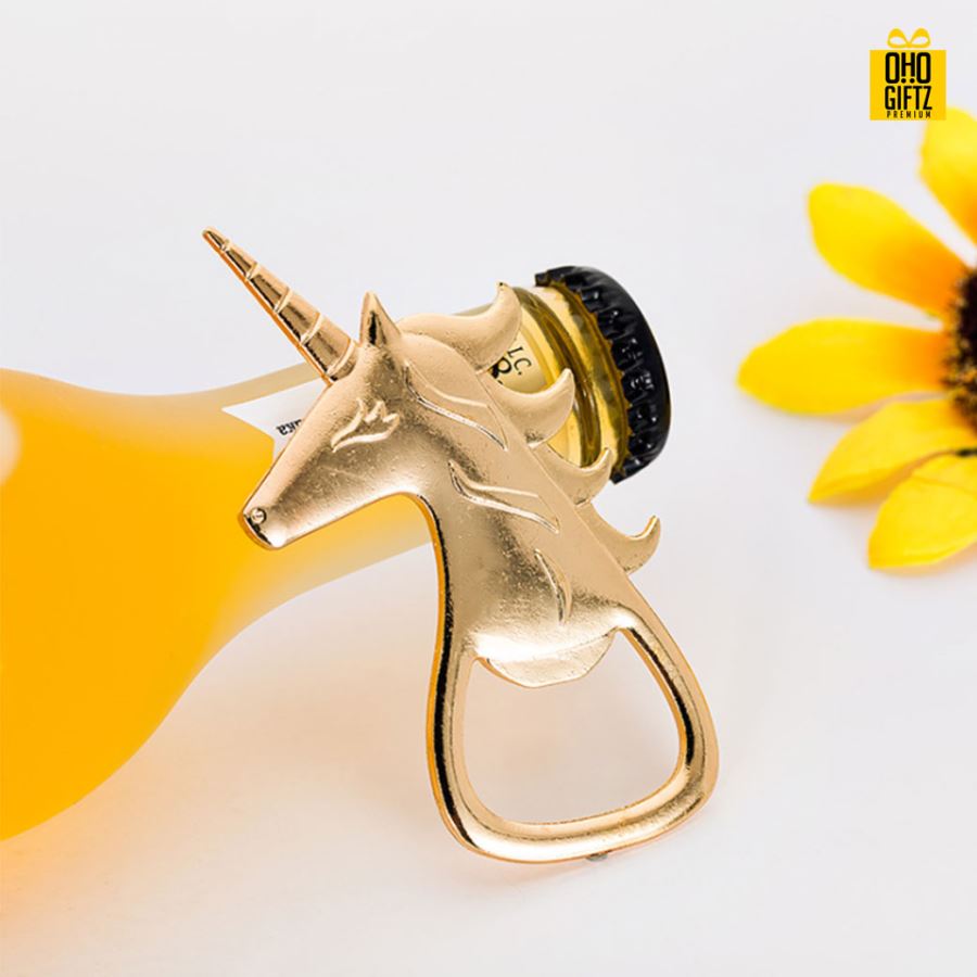 ที่เปิดขวดรูปยูนิคอร์น  พิมพ์สติกเกอร์ชื่อฟรี ทำเป็นของพรีเมี่ยม ของชำร่วยงานเเต่งงานได้