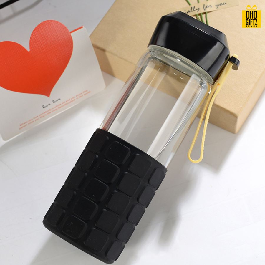 แก้วน้ำพร้อมหูหิ้ว สกรีนชื่อ โลโก้ฟรี  ทำเป็นของพรีเมี่ยมได้