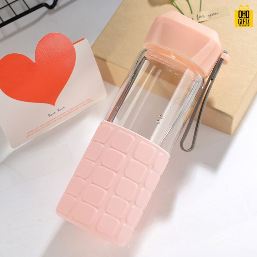 แก้วน้ำพร้อมหูหิ้ว สกรีนชื่อ โลโก้ฟรี  ทำเป็นของพรีเมี่ยมได้