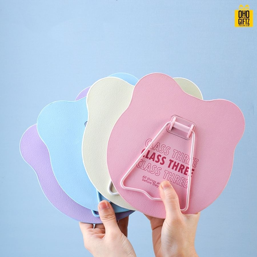 กระจกเเต่งหน้ารูปหมีแบบตั้งโต๊ะ สกรีนชื่อ สกรีนโลโก้  ทำเป็นของพรีเมี่ยมได้