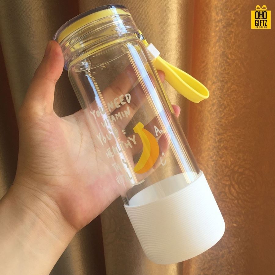 ขวดแก้วพร้อมหูหิ้ว สกรีนชื่อ โลโก้ฟรี  ทำเป็นของพรีเมี่ยมได้