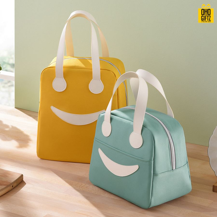 กระเป๋าอาหารเก็บร้อน/เย็น สกรีนโลโก้  ทำเป็นของพรีเมี่ยม