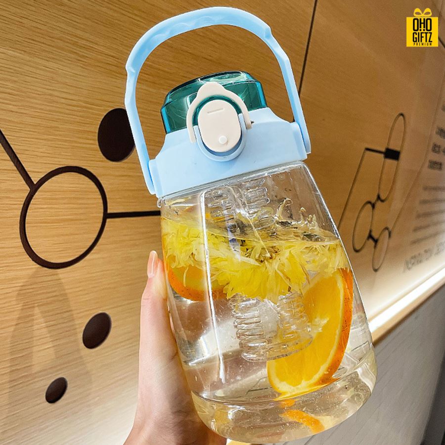 กระติกน้ำพลาสติก สกรีนชื่อ สกรีนโลโก้ ทำเป็นของพรีเมี่ยมได้ 