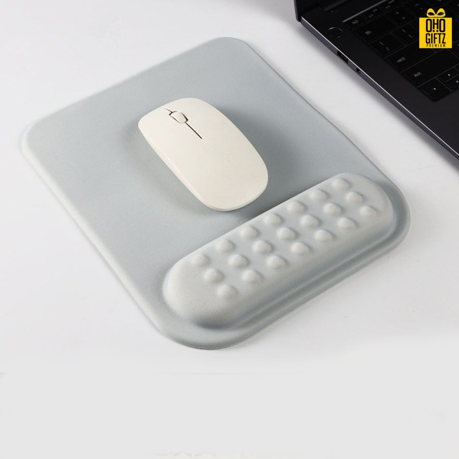 แผ่นรองเมาส์มีที่วางข้อมือ สกรีนชื่อ สกรีนโลโก้ ทำเป็นของพรีเมี่ยมได้