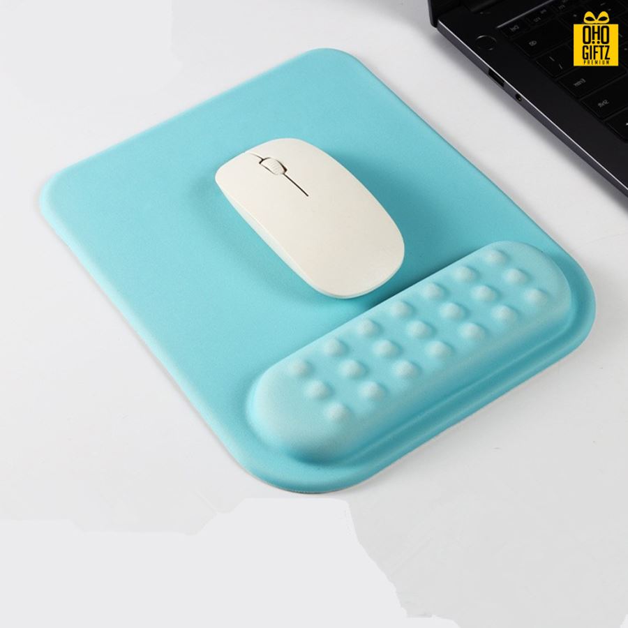 แผ่นรองเมาส์มีที่วางข้อมือ สกรีนชื่อ สกรีนโลโก้ ทำเป็นของพรีเมี่ยมได้