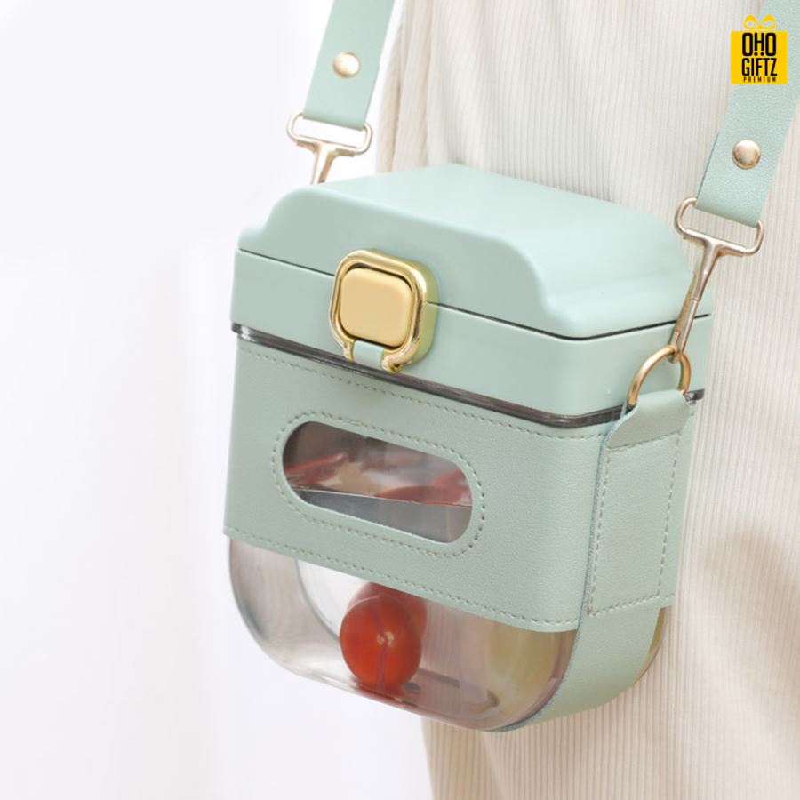 กระติกน้ำพลาสติก สกรีนชื่อ สกรีนโลโก้ ทำเป็นของพรีเมี่ยมได้ 