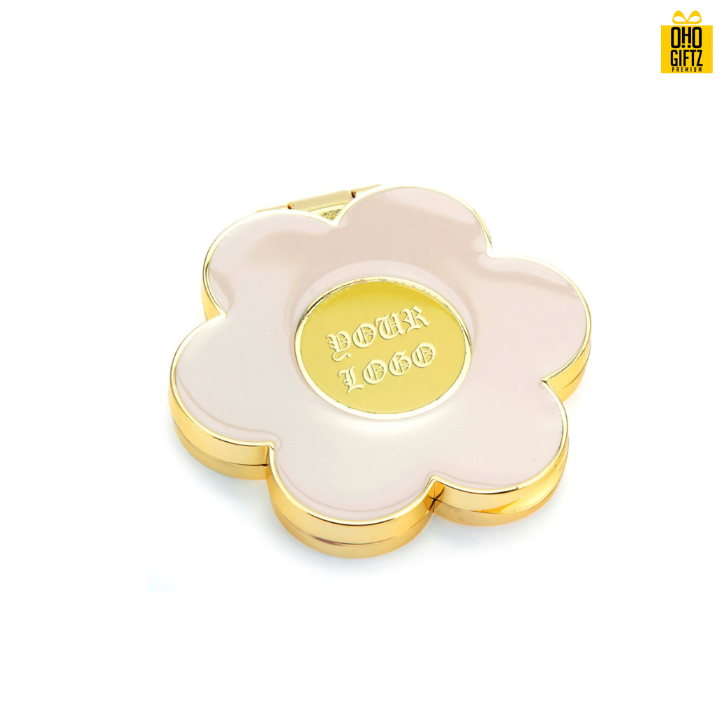 กระจกขนาดพกพา สกรีนชื่อ สกรีนโลโก้  ทำเป็นของพรีเมี่ยมได้