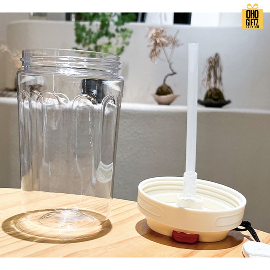 ถ้วยน้ำพลาสติกสีใส สกรีนโลโก้ ทำเป็นของพรีเมี่ยมได้