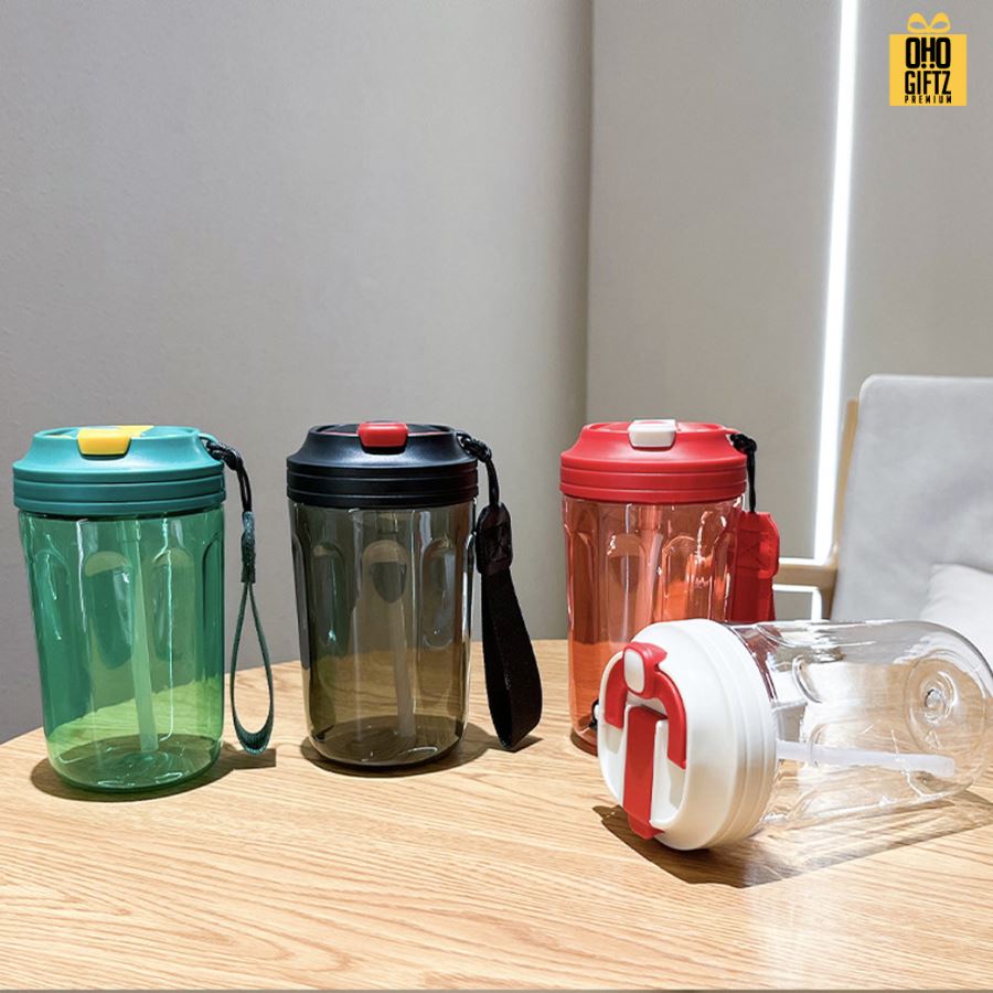 ถ้วยน้ำพลาสติกสีใส สกรีนโลโก้ ทำเป็นของพรีเมี่ยมได้