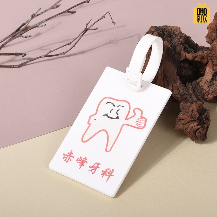 Tag กระเป๋าเดินทางพลาสติก รับผลิต พิมพ์ไม่จำกัดสี สกรีนโลโก้ ทำเป็นของพรีเมี่ยมได้