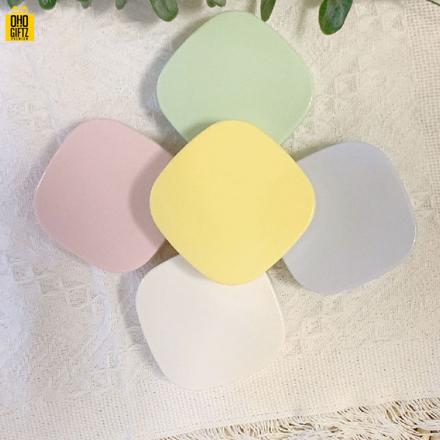 กล่องใส่คอนแทคเลนส์ ทรงสี่เหลี่ยมแบบพกพา สกรีนชื่อ  สกรีนโลโก้ทำเป็นของพรีเมี่ยมได้ 