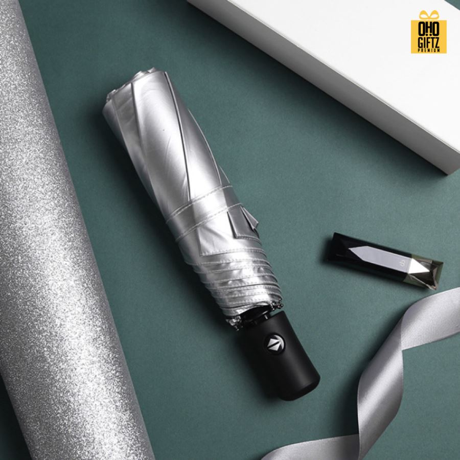 ร่มสีเงินไททาเนี่ยม ป้องกันรังสีUV สกรีนโลโก้ ทำเป็นสินค้าพรีเมี่ยม 