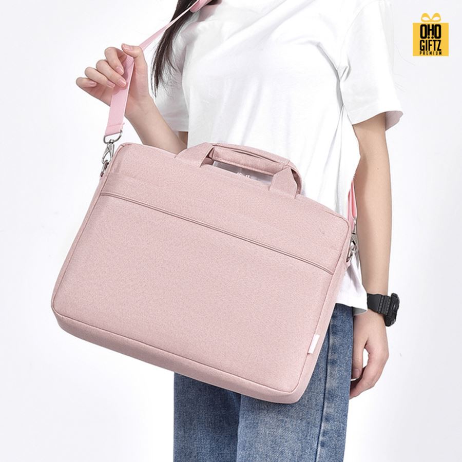 กระเป๋าโน๊ตบุคพร้อมสายสะพาย สกรีนโลโก้ ทำเป็นของพรีเมี่ยม