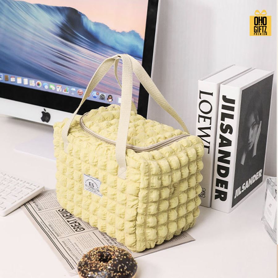 กระเป๋าเก็บความร้อน-เย็น ผ้านูนน่ารัก สกรีนโลโก้  ทำเป็นของพรีเมี่ยม