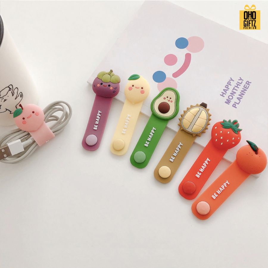 ที่รัดเก็บสายชาร์จสายหูฟัง รับผลิตรูปทรงและขนาดตามต้องการ สกรีนชื่อ สกรีนโลโก้ ทำเป็นของพรีเมี่ยมได้ 