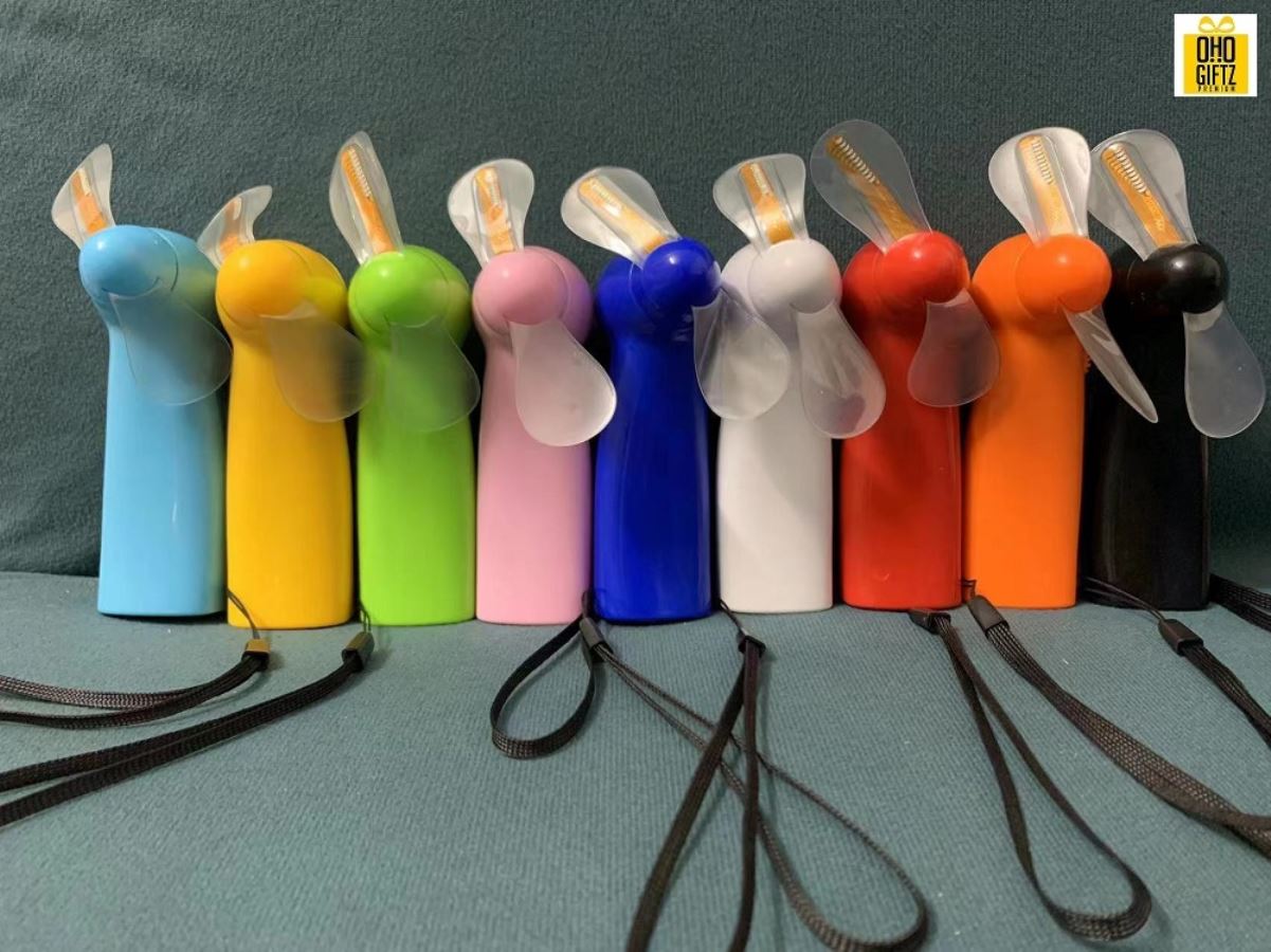 พัดลมมือถือข้อความไฟ LED สกรีนโลโก้ ทำเป็นของพรีเมี่ยม