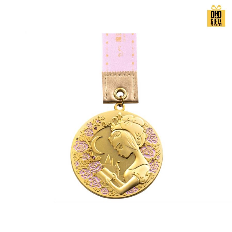 รับผลิตเหรียญรางวัลโลหะเคลือบสี ดีไซน์ตามต้องการ สกรีนชื่อ สกรีนโลโก้ ทำเป็นของพรีเมี่ยมได้