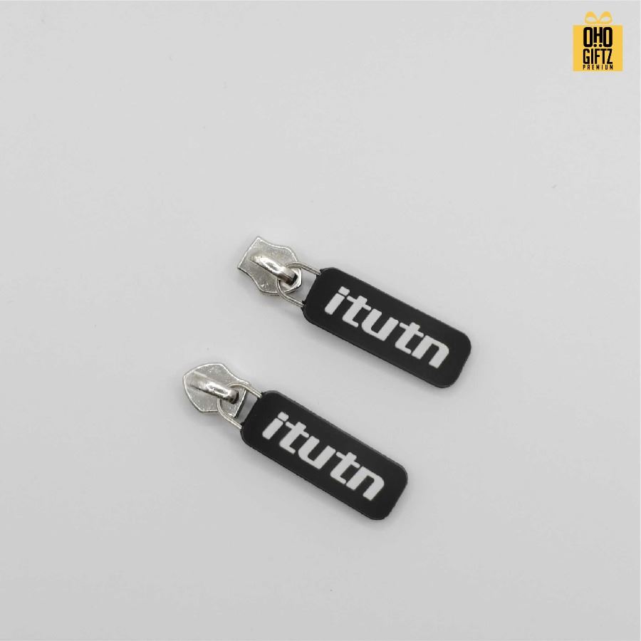 รับผลิตหัวซิปยางหยอด สกรีนโลโก้ ทำของพรีเมี่ยมได้