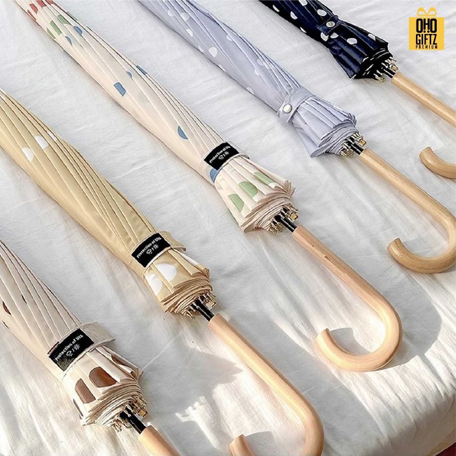 ร่มด้ามยาวลายจุด น่ารัก สกรีนโลโก้  ทำเป็นของพรีเมี่ยมได้