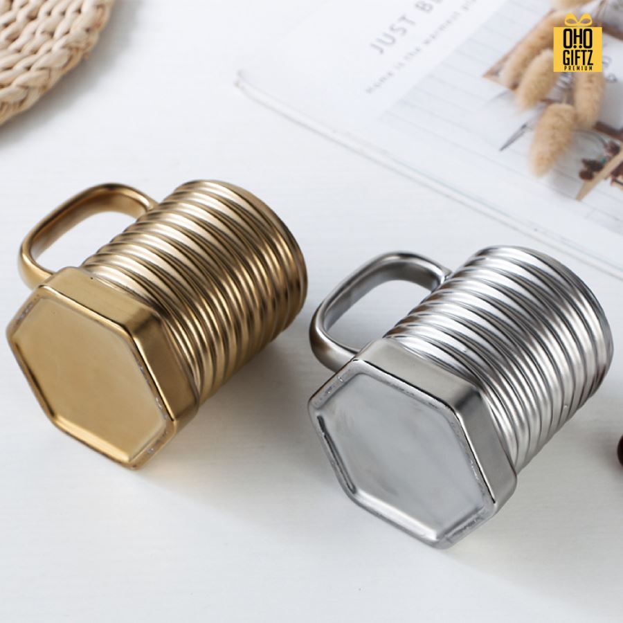 ถ้วยเซรามิกทรงน็อตสกรู สกรีนชื่อ สกรีนโลโก้ ทำเป็นของพรีเมี่ยมได้