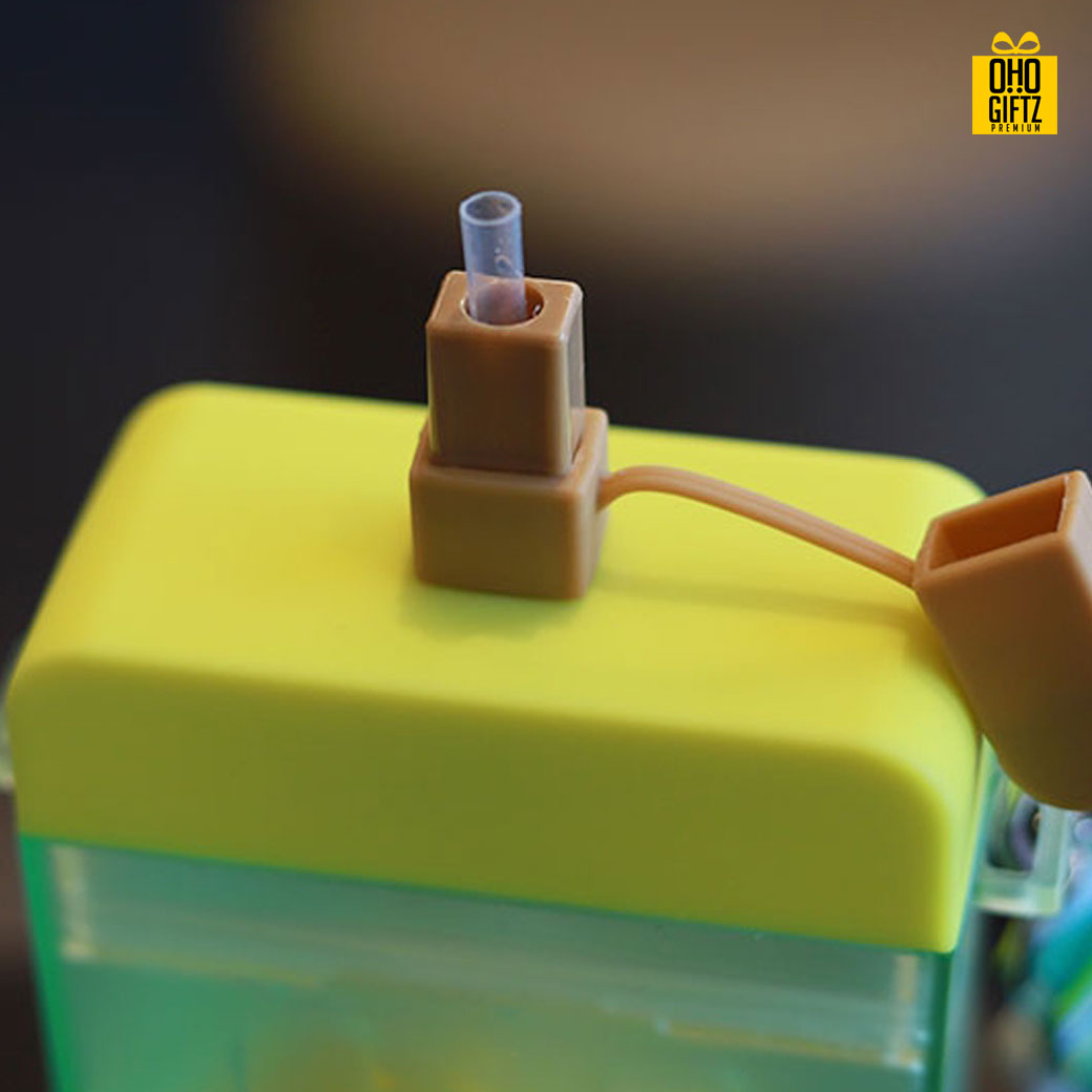 กระติกน้ำรูปไอศครีม สกรีนโลโก้ สกรีนชื่อร้าน ทำเป็นของพรีเมี่ยมได้