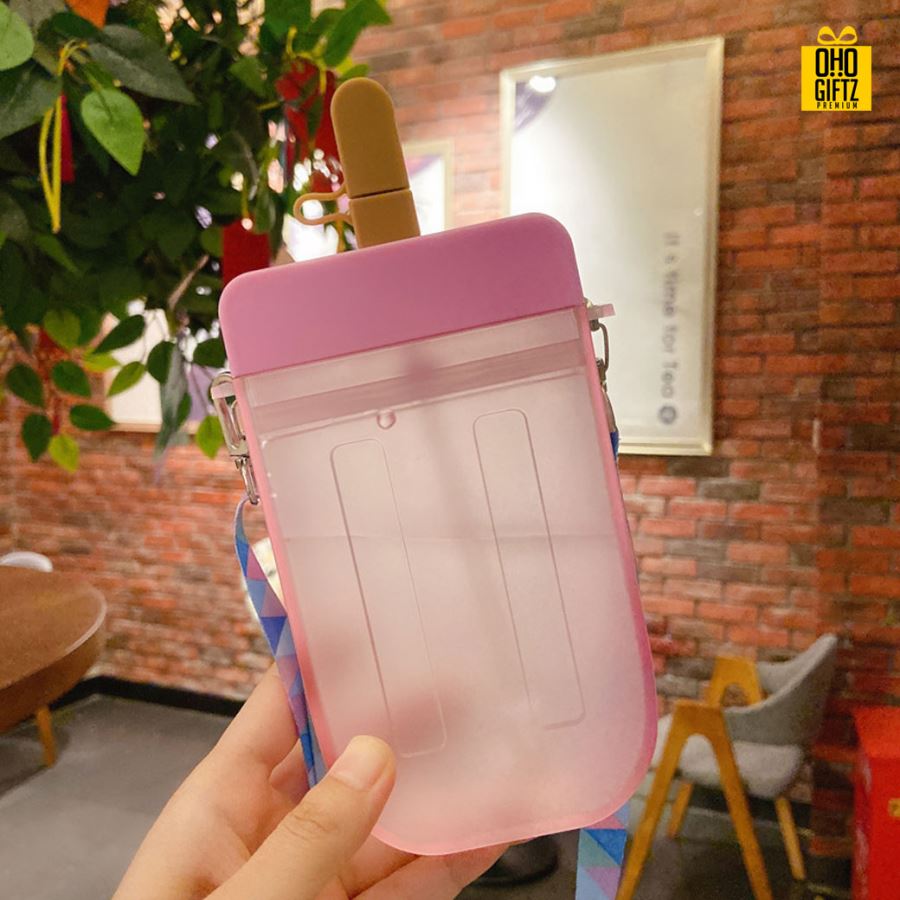 กระติกน้ำรูปไอศครีม สกรีนโลโก้ สกรีนชื่อร้าน ทำเป็นของพรีเมี่ยมได้