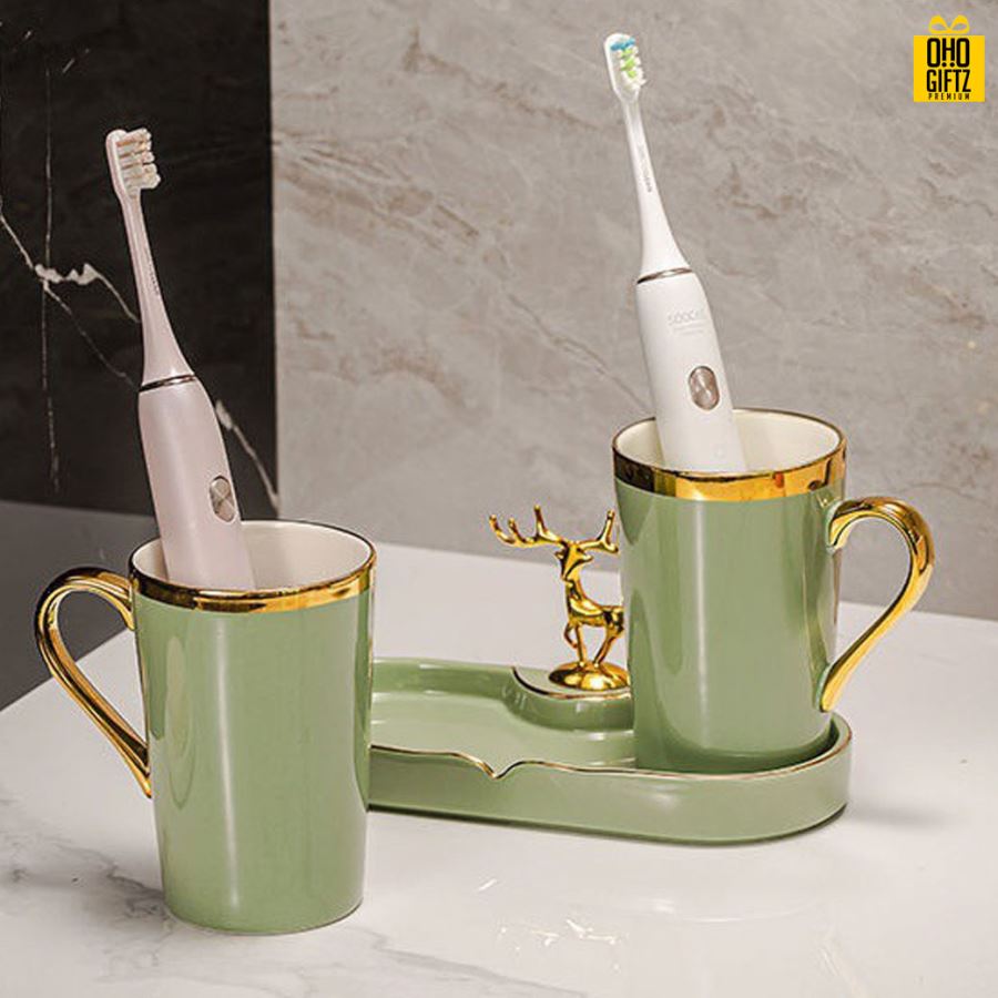 ชุดแก้วใส่แปรงสีฟัน สกรีนชื่อ สกรีนโลโก้  ทำเป็นของพรีเมี่ยมได้ 