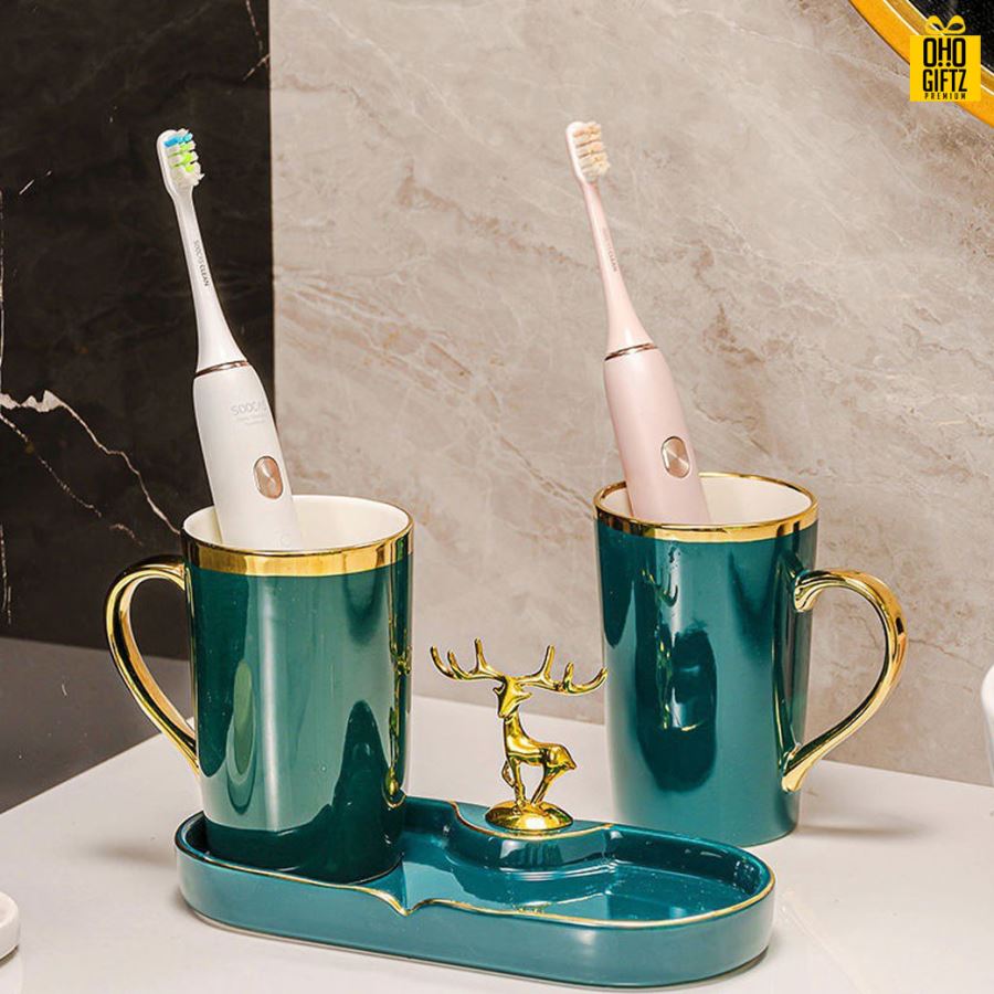 ชุดแก้วใส่แปรงสีฟัน สกรีนชื่อ สกรีนโลโก้  ทำเป็นของพรีเมี่ยมได้ 