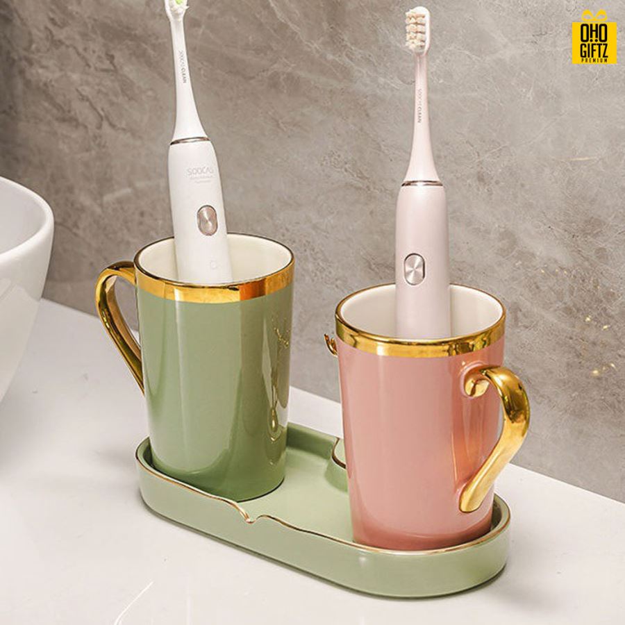 ชุดแก้วใส่แปรงสีฟัน สกรีนชื่อ สกรีนโลโก้  ทำเป็นของพรีเมี่ยมได้ 