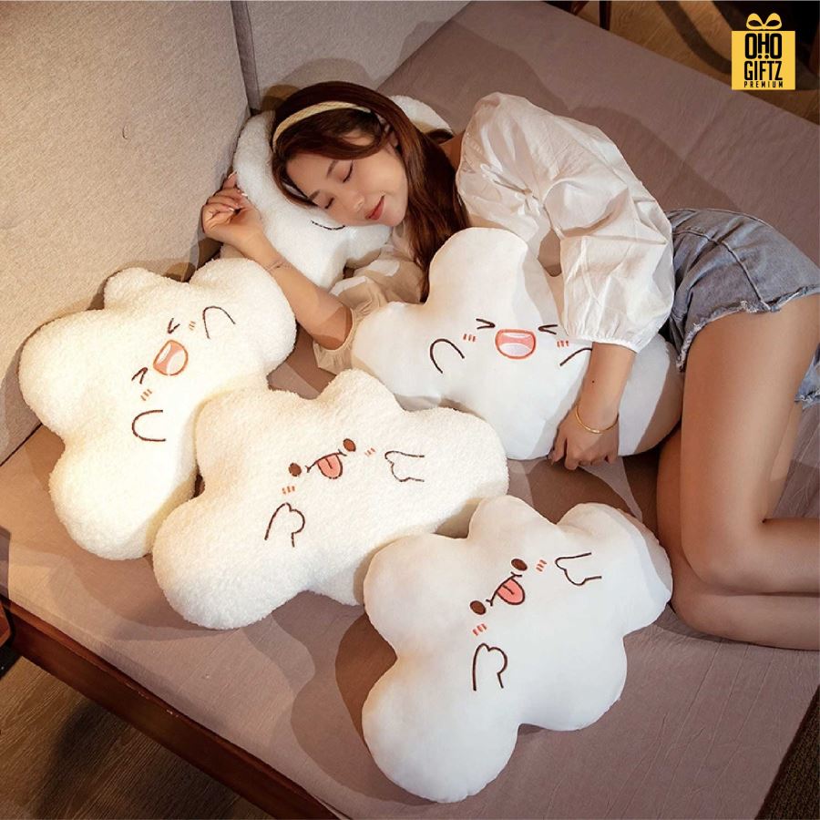 หมอนอิงเมฆยิ้ม สกรีนโลโก้ ทำเป็นของพรีเมี่ยมได้ 