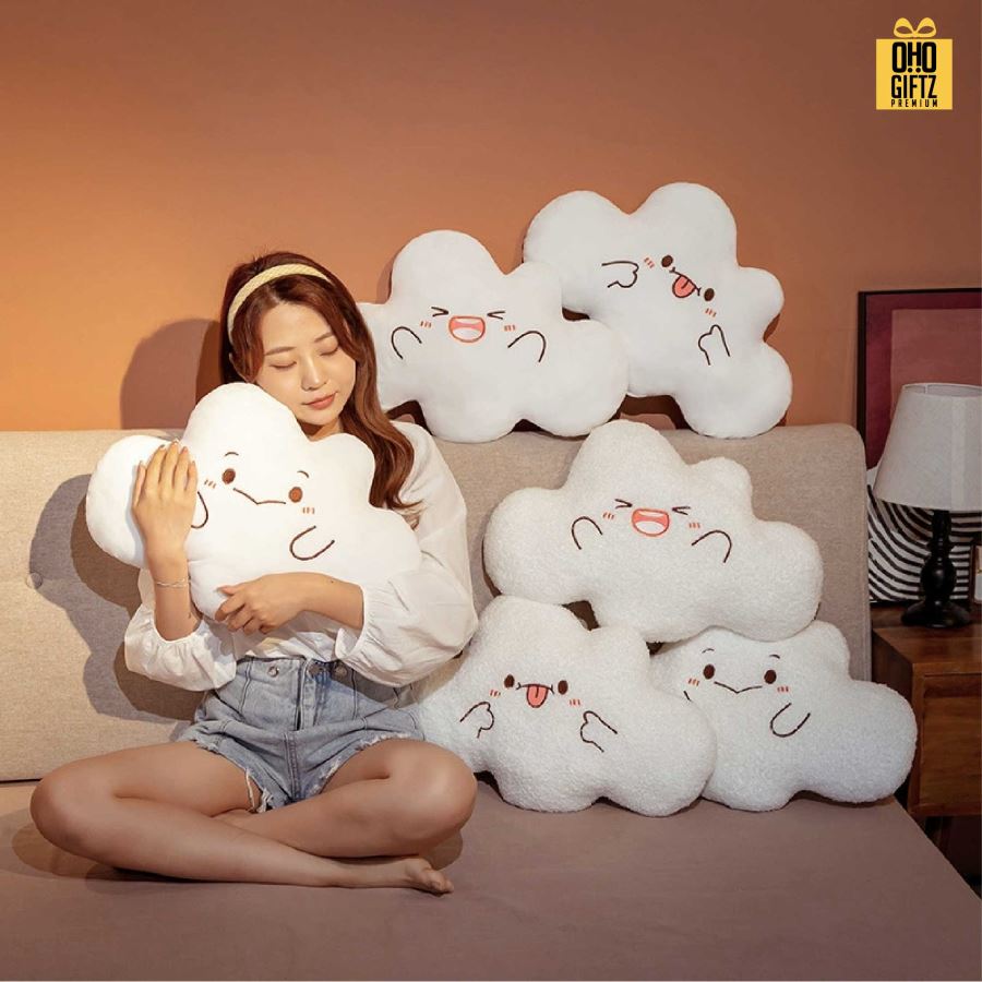 หมอนอิงเมฆยิ้ม สกรีนโลโก้ ทำเป็นของพรีเมี่ยมได้ 