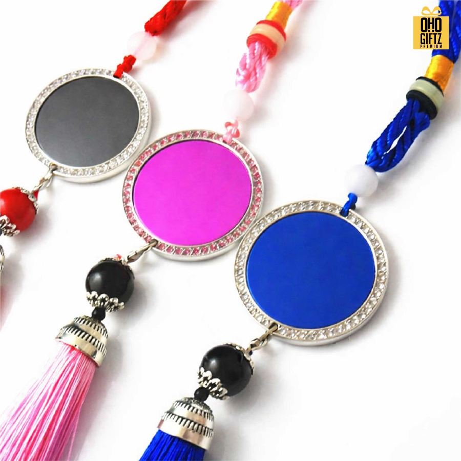 ป้ายห้อยพู่หน้ารถ เลเซอร์โลโก้ได้ สกรีนโลโก้ ทำเป็นของพรีเมี่ยมได้