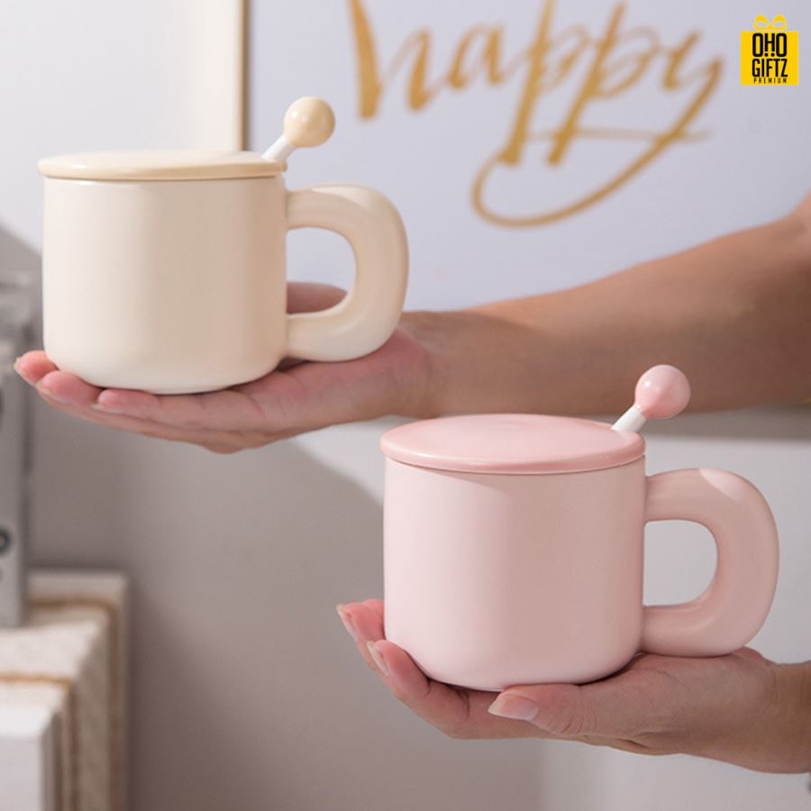 ถ้วยแก้วเซรามิกพร้อมฝาปิด สกรีนชื่อ สกรีนโลโก้ ทำเป็นของพรีเมี่ยมได้