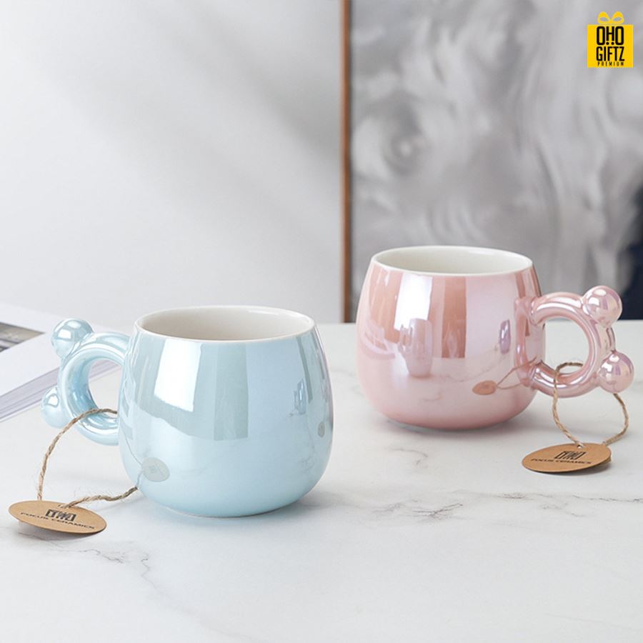 แก้วเซรามิกที่จับหูหมี สกรีนชื่อ สกรีนโลโก้ ทำเป็นของพรีเมี่ยมได้