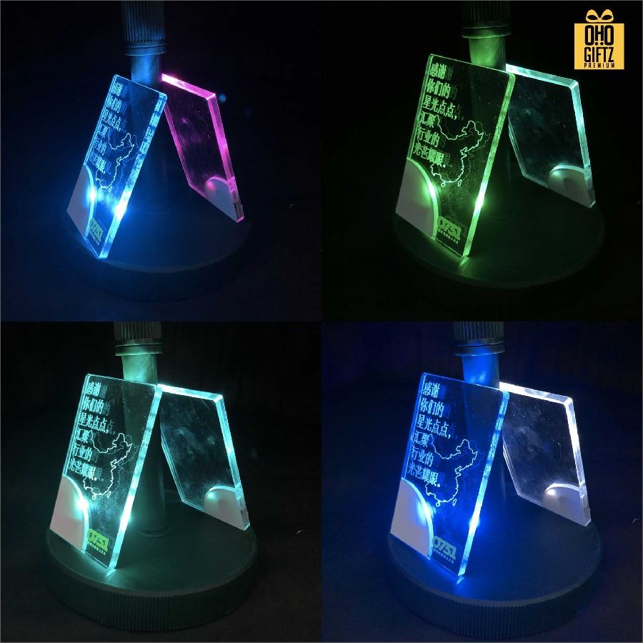 นามบัตรอะคริลิค ไฟ LED สกรีนโลโก้ ทำของพรีเมี่ยมได้