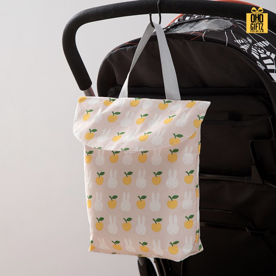 กระเป๋าใส่ผ้าอ้อมเด็กแบบพกพา สกรีนชื่อ สกรีนโลโก้ทำเป็นของพรีเมี่ยมได้