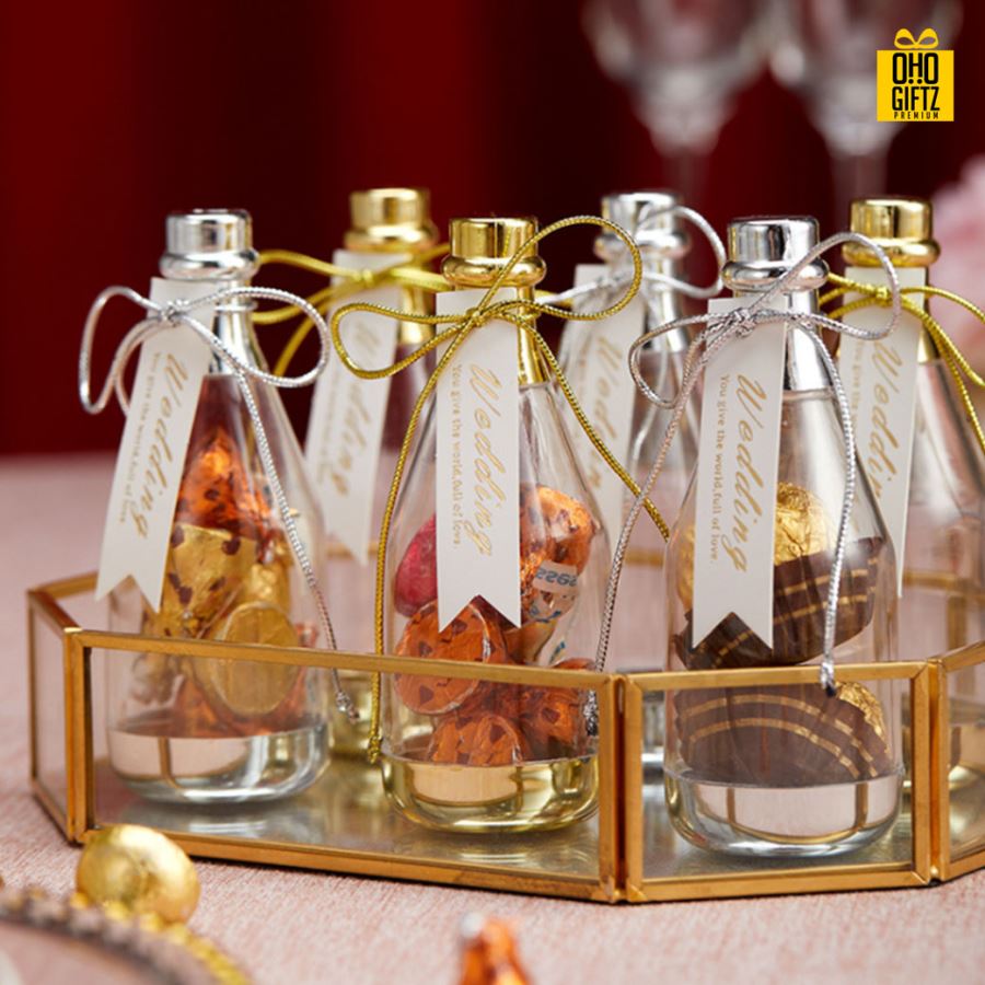 ขวดใส่ขนมพลาสติก พิมพ์สติกเกอร์ชื่อฟรี ทำเป็นของพรีเมี่ยม ของชำร่วยงานเเต่งงานได้