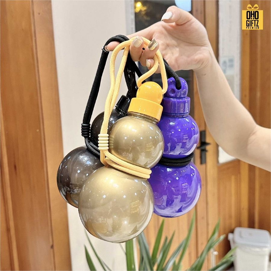 กระติกน้ำพลาสติก ทรงน้ำเต้า สกรีนโลโก้ ทำเป็นของพรีเมี่ยมได้