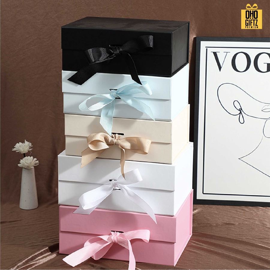 กล่องของขวัญพับได้ สกรีนชื่อ สกรีนโลโก้ ทำเป็นของพรีเมี่ยมได้