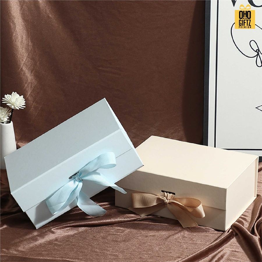 กล่องของขวัญพับได้ สกรีนชื่อ สกรีนโลโก้ ทำเป็นของพรีเมี่ยมได้