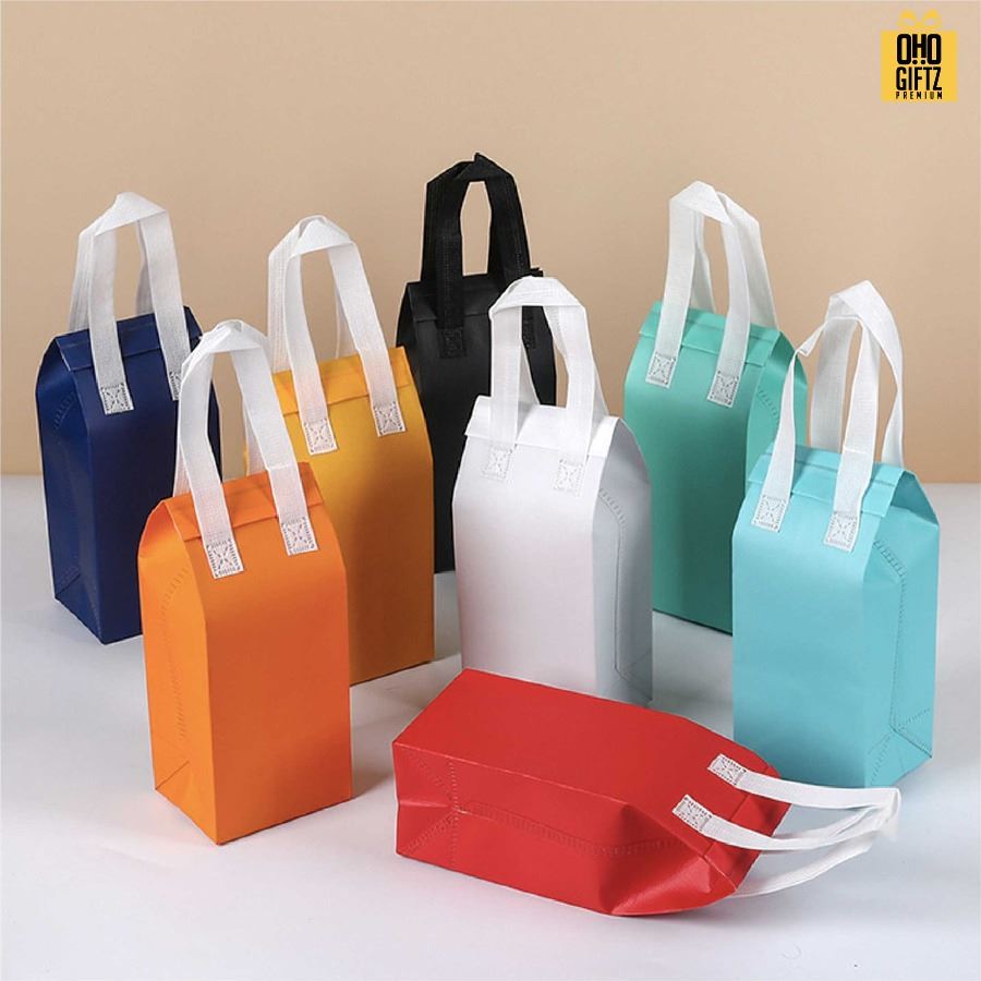 กระเป๋าผ้า สกรีนโลโก้ ทำเป็นของพรีเมี่ยมได้