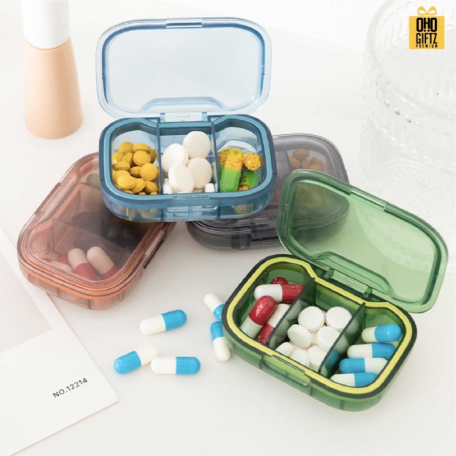 ตลับใส่ยาแบบ 3 ช่อง สกรีนชื่อ สกรีนโลโก้ ทำเป็นของพรีเมี่ยมได้ 