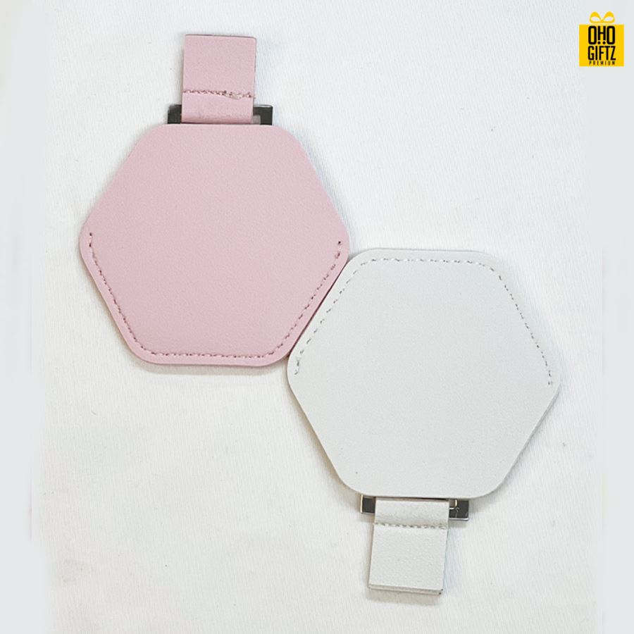 กระจกหกเหลี่ยมพร้อมซองหนัง สกรีนชื่อ สกรีนโลโก้  ทำเป็นของพรีเมี่ยมได้