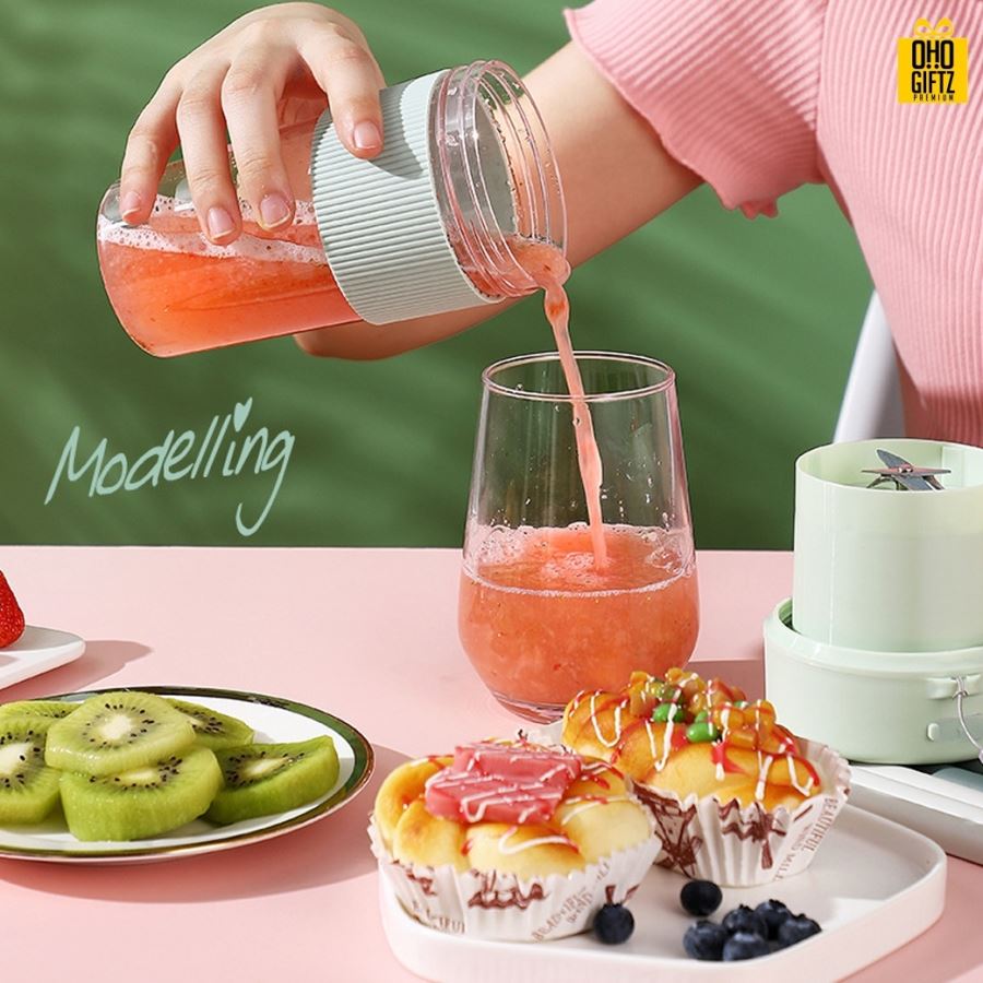 แก้วปั่นน้ำผลไม้อัตโนมัติพร้อมหลอด สกรีนชื่อ,โลโก้ได้