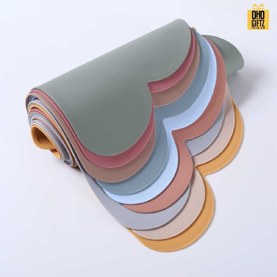 แผ่นรองจานซิลิโคนทรงก้อนเมฆ สกรีนชื่อ ทำเป็นของพรีเมี่ยมได้