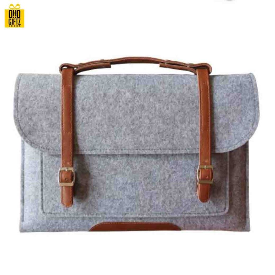 กระเป๋าโน้ตบุ๊กผ้า Felt สกรีนโลโก้ ทำเป็นของพรีเมี่ยมได้