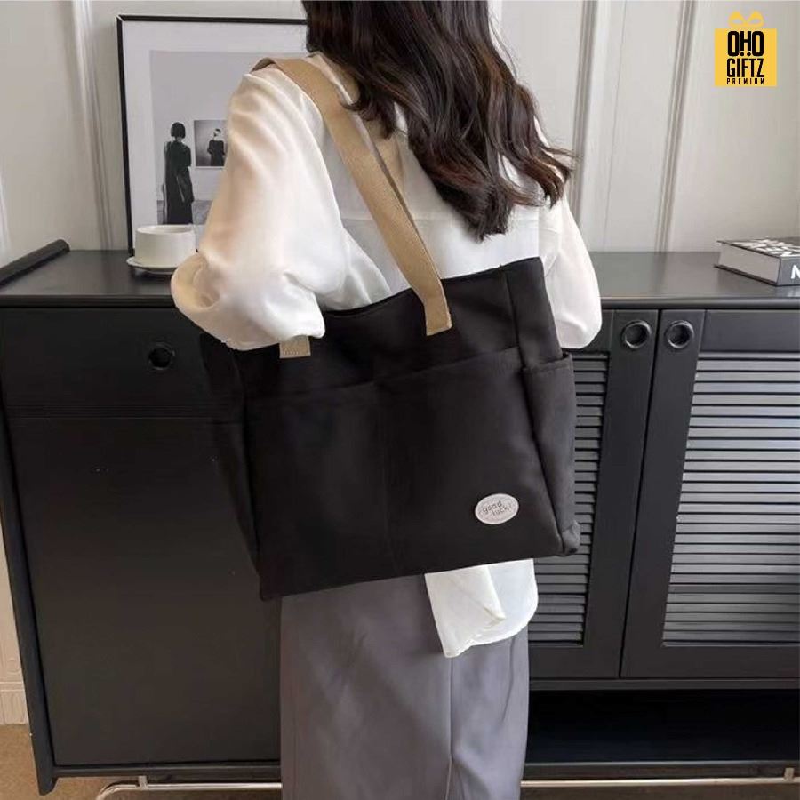 กระเป๋าสะพายผ้าแคนวาส จุของเยอะ สกรีนโลโก้ ทำเป็นของพรีเมี่ยมได้