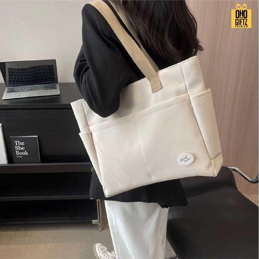 กระเป๋าสะพายผ้าแคนวาส จุของเยอะ สกรีนโลโก้ ทำเป็นของพรีเมี่ยมได้