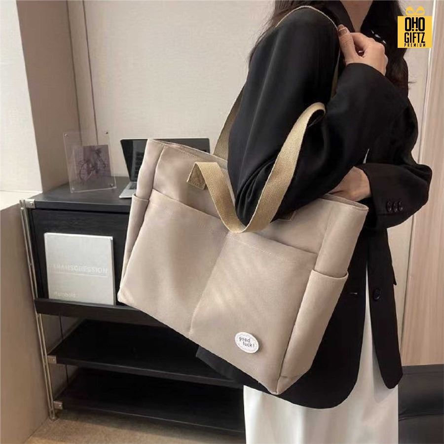 กระเป๋าสะพายผ้าแคนวาส จุของเยอะ สกรีนโลโก้ ทำเป็นของพรีเมี่ยมได้